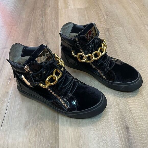 Giuseppe Zanotti Women’s Black/Gold Single Gold Bar High Top Size 37 EU 7 US - Picture 3 of 11